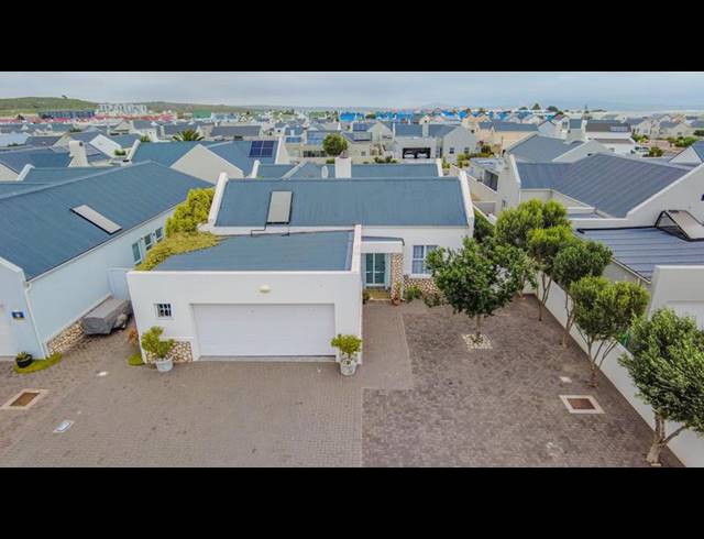 3 BEDROOM HOUSE FOR SALE IN LAGUNA SANDS